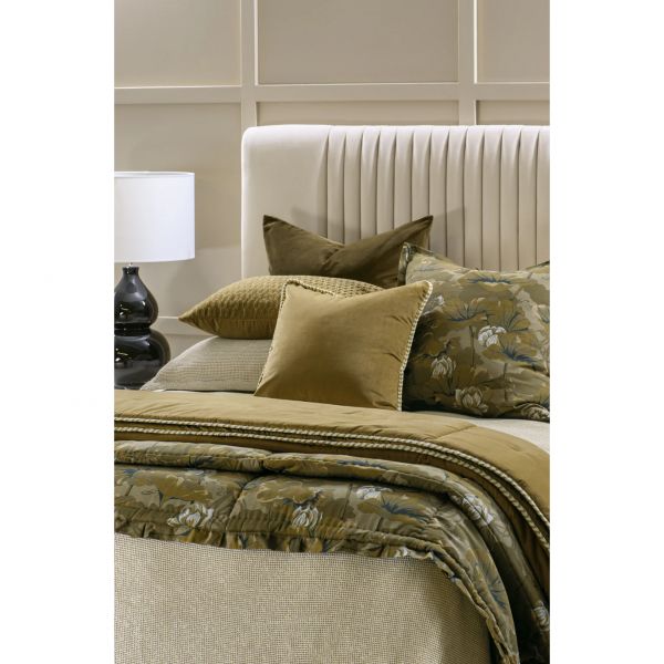 Bianca Lorenne Waterlily Olive Comforter | Allium Interiors