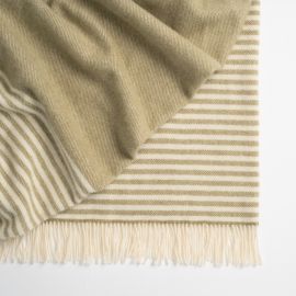 Weave Throw Catlins Pea